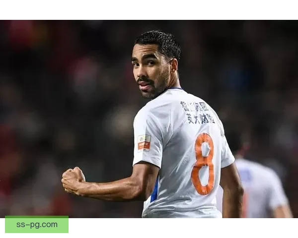 奥巴梅扬自由转会加盟巴塞罗那成功引发球迷热议