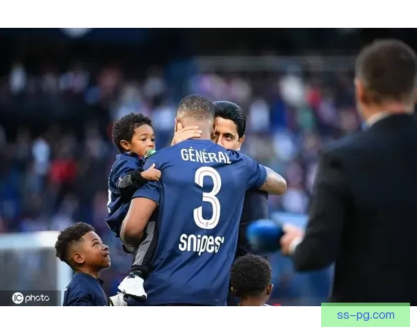 巴黎圣日耳曼宣布金彭贝康复进展有所倒退 球迷忧心恢复情况